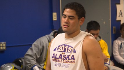 'Football Town' extended extra scene: John leaves team