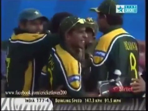 Shoaib Akhter damage Tendulkar... killing one by shoaib
