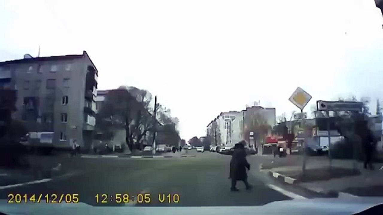 Приз в номинации `МАМАША ГОДА`