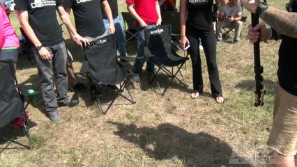 Dodge Viper nearly hits crowd!