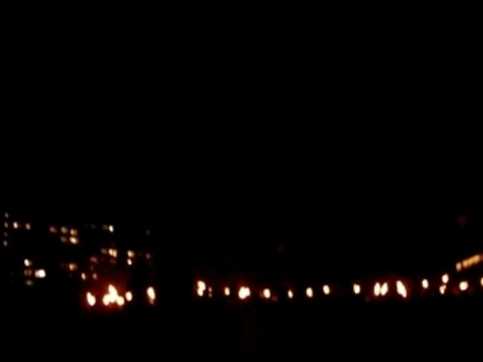 MOV03893