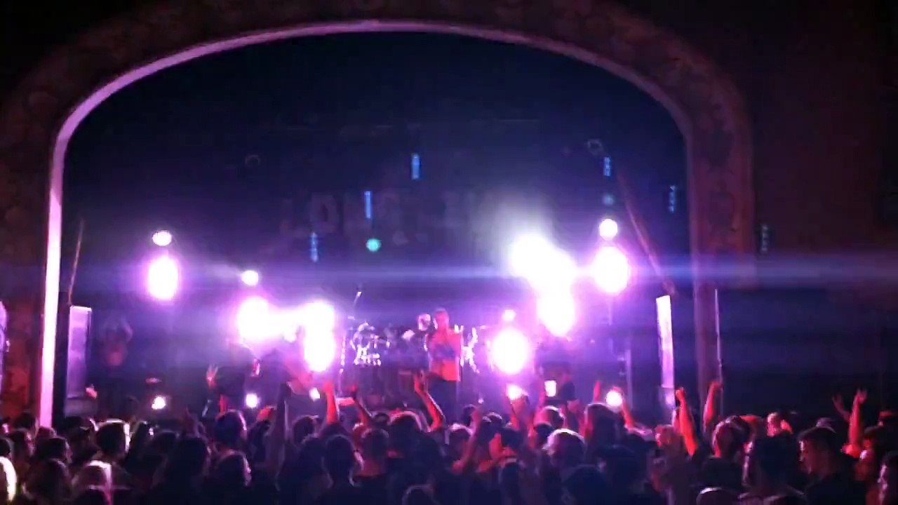 Atreyu Blow Live Oct, 5 2015 @The opera house in Toronto