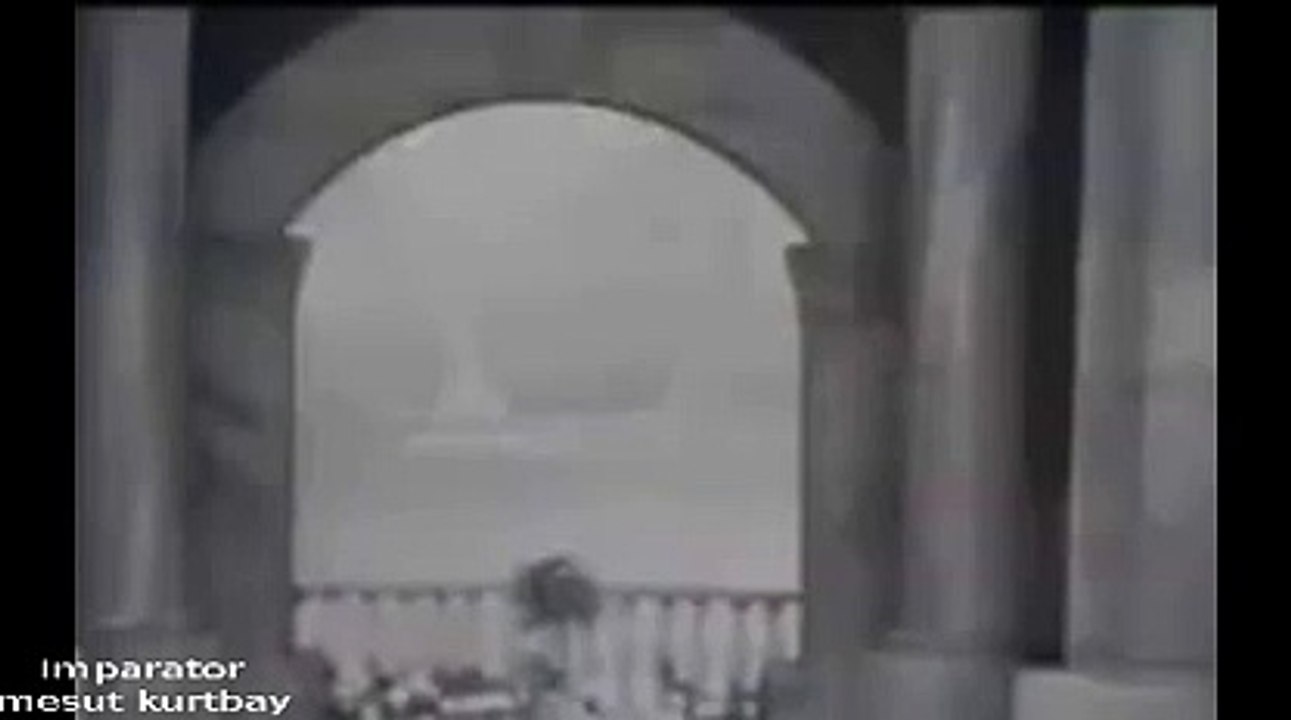 ZEKİ MÜREN-İNDİM HAVUZ BAŞINA