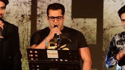 LIVE Nervous Salman Khan Sings Main Hoon Hero Tera At Music Concert