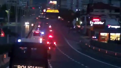 Kombëtarja serbe duke hyrë në Tiranë