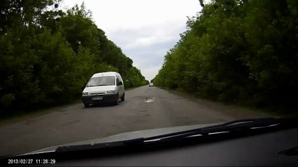 Prendre une voiture par derrière
