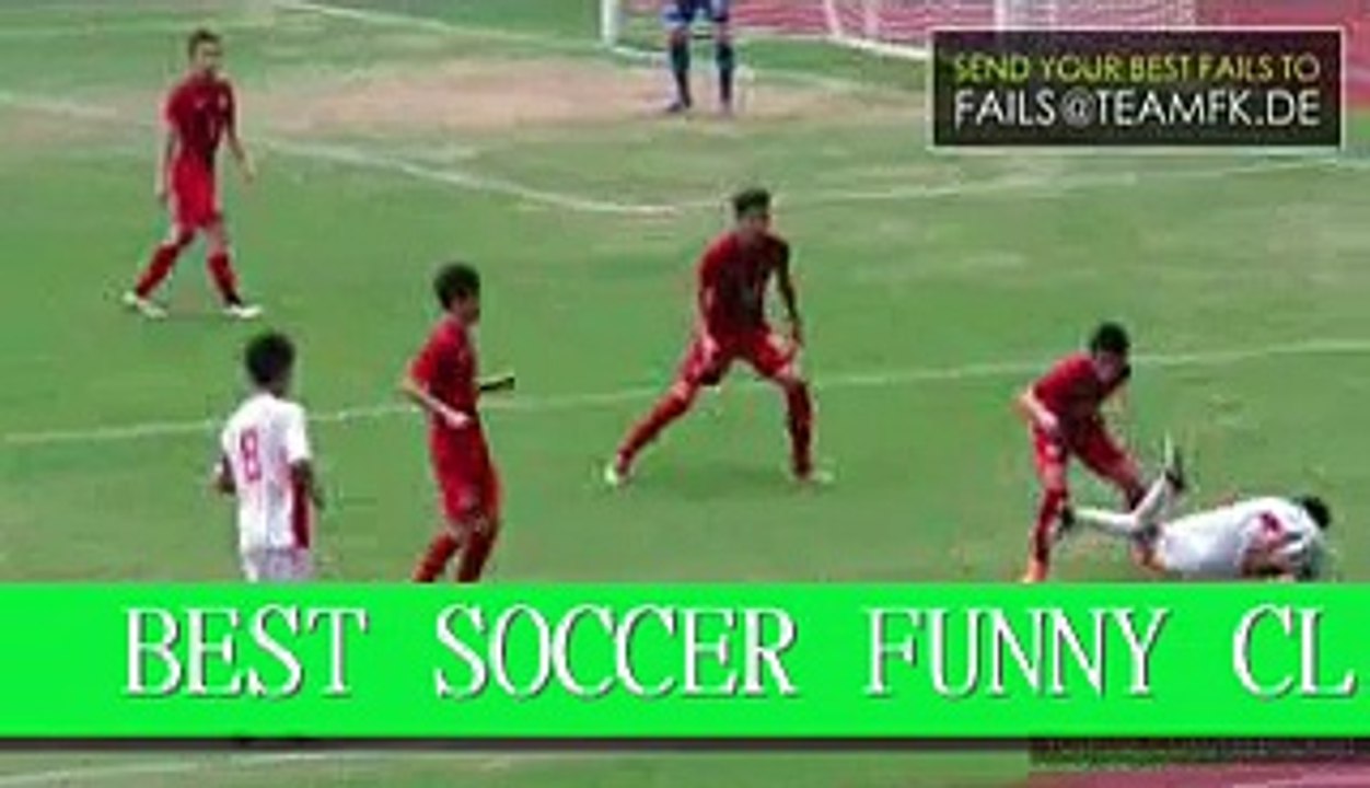 Best Soccer Funny Clips - Dodging