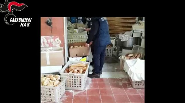 Roma - sequestrati 400 quintali di prodotti da forno ed alimenti