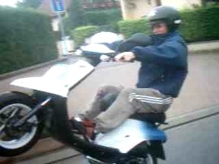 levé scoot 2