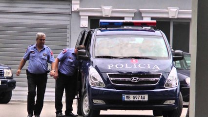 Download Video: Tiranë, pranga Ballist Morinës qëlloi me pistoletë serbe...pa leje