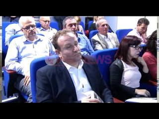 Libri i ish-Ambasadorit: “Edhe njëherë për shansin gjerman”- Ora News- Lajmi i fundit-