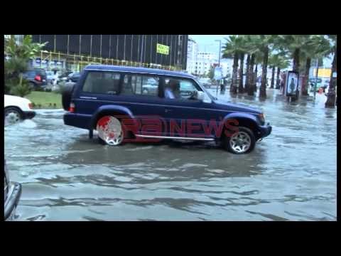 Përmbytje në disa akse rrugore të qytetit të Durrësit dhe zona periferike- Ora News