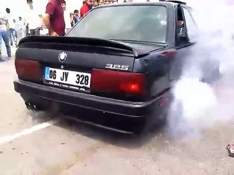 06 JV 328 Bmw e30 3.25 bmw Meeting burnout Turkey