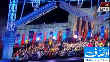 لڑکی ہے یا بلی؟؟؟ حیران کن ویڈیو دیکھیں۔