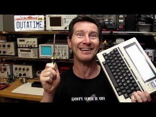 EEVblog #116 - Retro Notebook Teardown - Tandy TRS-80 Model 100