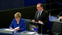 Angela Merkel et François Hollande ensemble devant le Parlement européen