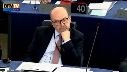 Migrants: Hollande demande de ne pas céder à la "tentation de repli national"