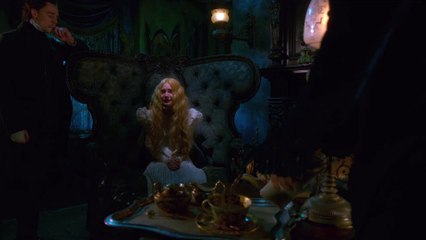 Crimson Peak / Extrait "Thomas et Lucille réconfortent Edith" VOST [Au cinéma le 14 octobre]