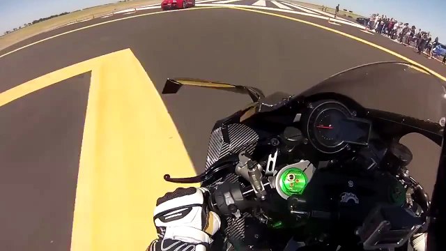 Kawasaki H2R Vs McLaren, Bugatti Veyron et Nissan GT-R