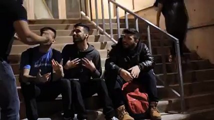 Aik baar zaroor dakhe aur khuch shekhien