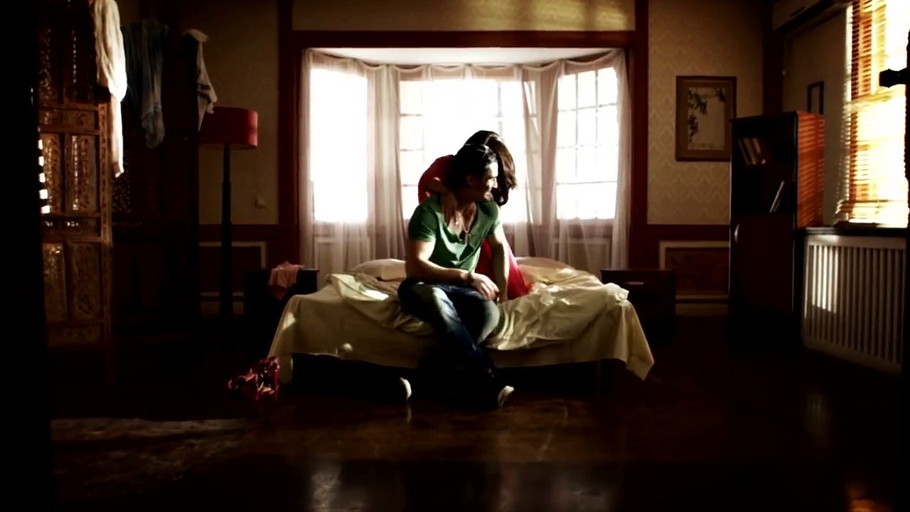 Pepe - O femeie cat o suta (Videoclip Oficial)