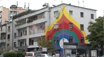 Tregu i banesave në krizë, ulet çmimi por nuk blihet, shiten vetëm dyqanet - Ora News