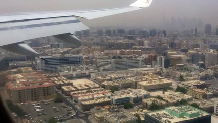emirates 757-400 cross wind landing in dubai airport