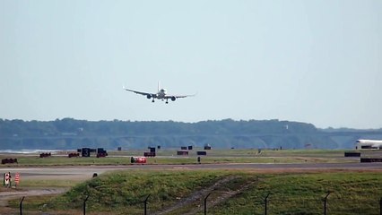 Delta 757 crosswind landing at DCA
