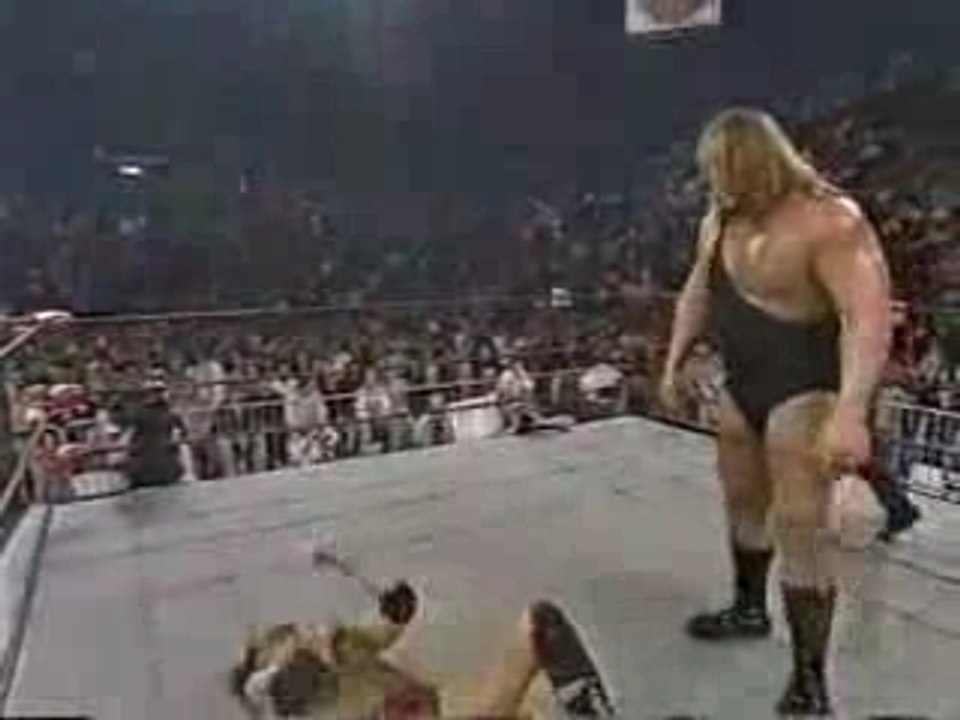 Scott Hall vs The Giant 17-11-97