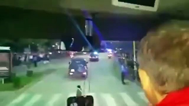 Incidenti i autobusit te kombtares se serbis