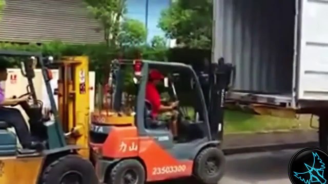 Komik Kazalar [Çok Komik] Sarhoş Komik Videolar Dans Edemeyenler Video Derlemesi