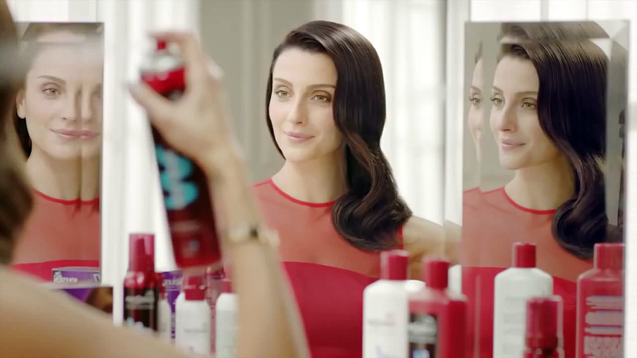 Öge Ulusoy ve Hakan Akkaya aynı reklamda i