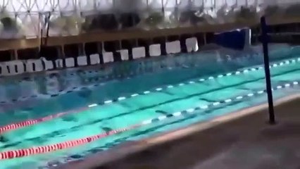 Бассейн во время землетрясения!