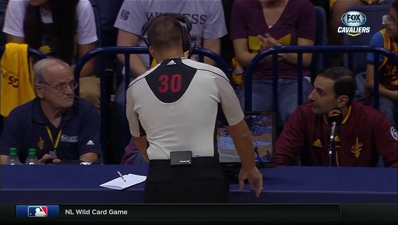 Le selfie de Lebron James au cours d'un match NBA