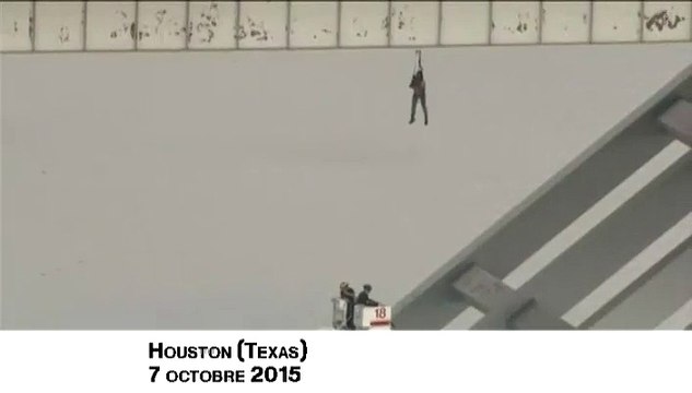 Etats-Unis : tombé d'un pont, un ouvrier doit la vie à son harnais de sécurité