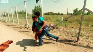 Migrant crisis_ Countries build fences around the world