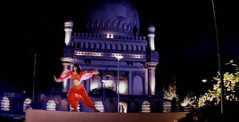 Main Cheez Badi Hoon Mast - Mohra _ Hot Raveena Tandon _ 1994 -