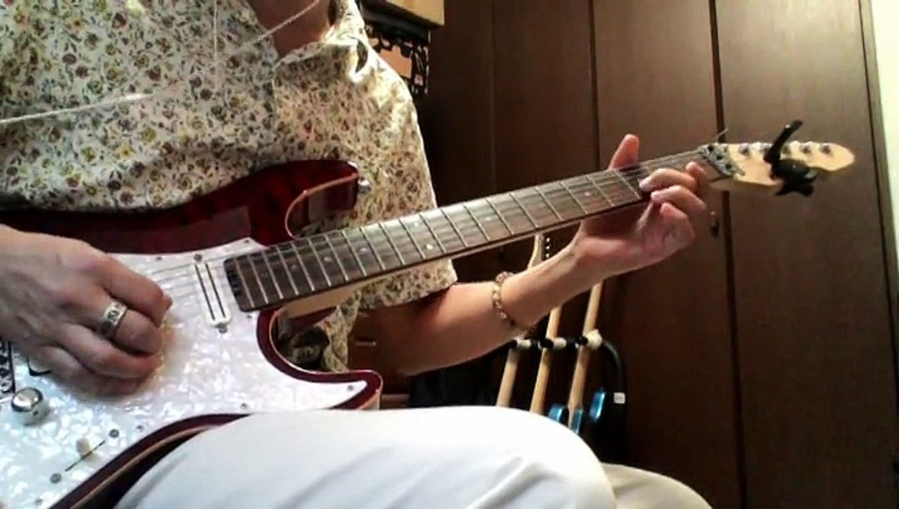 While My Guitar Gently Weeps2