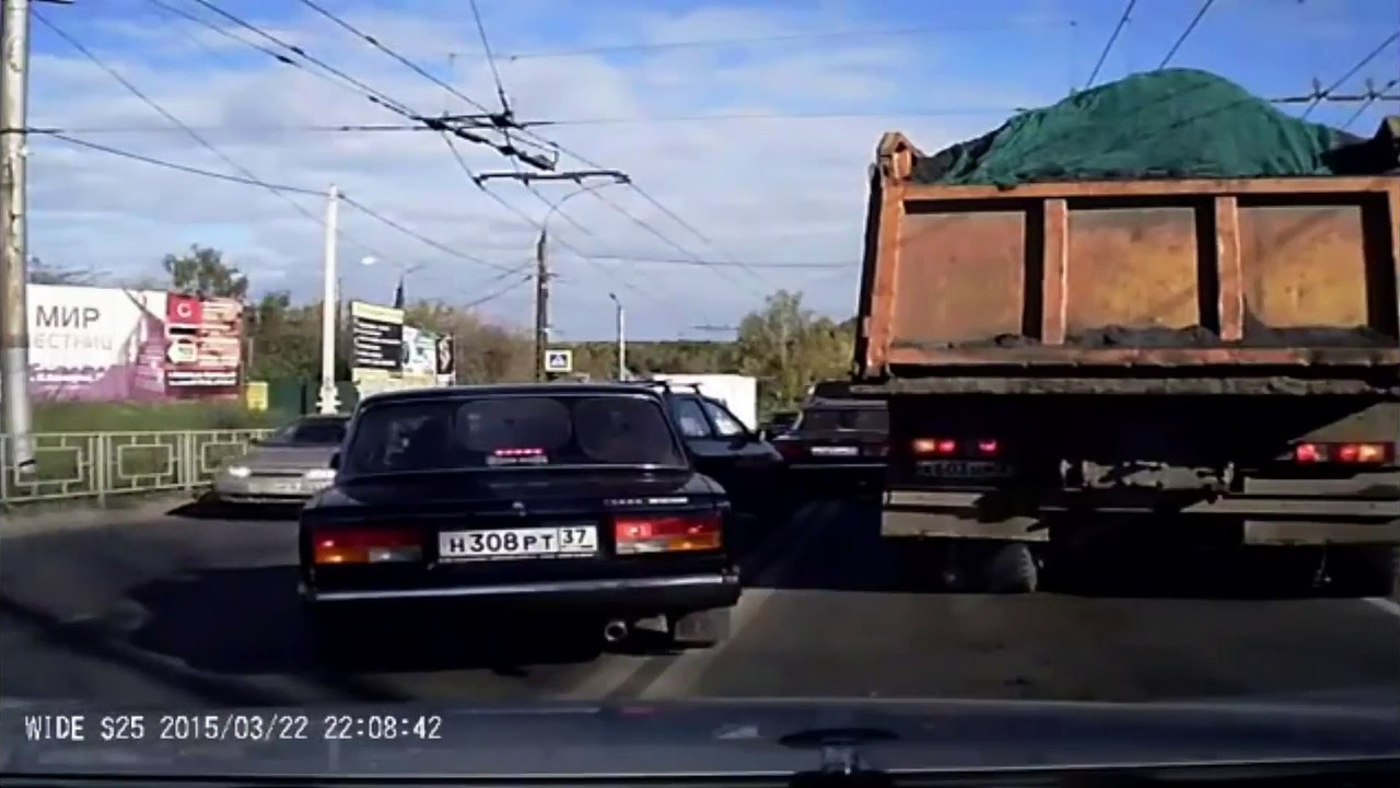 J'ai beau camion et je passe partout, mais vraiment partout