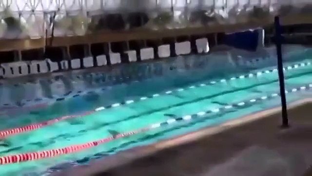 Бассейн во время землетрясения