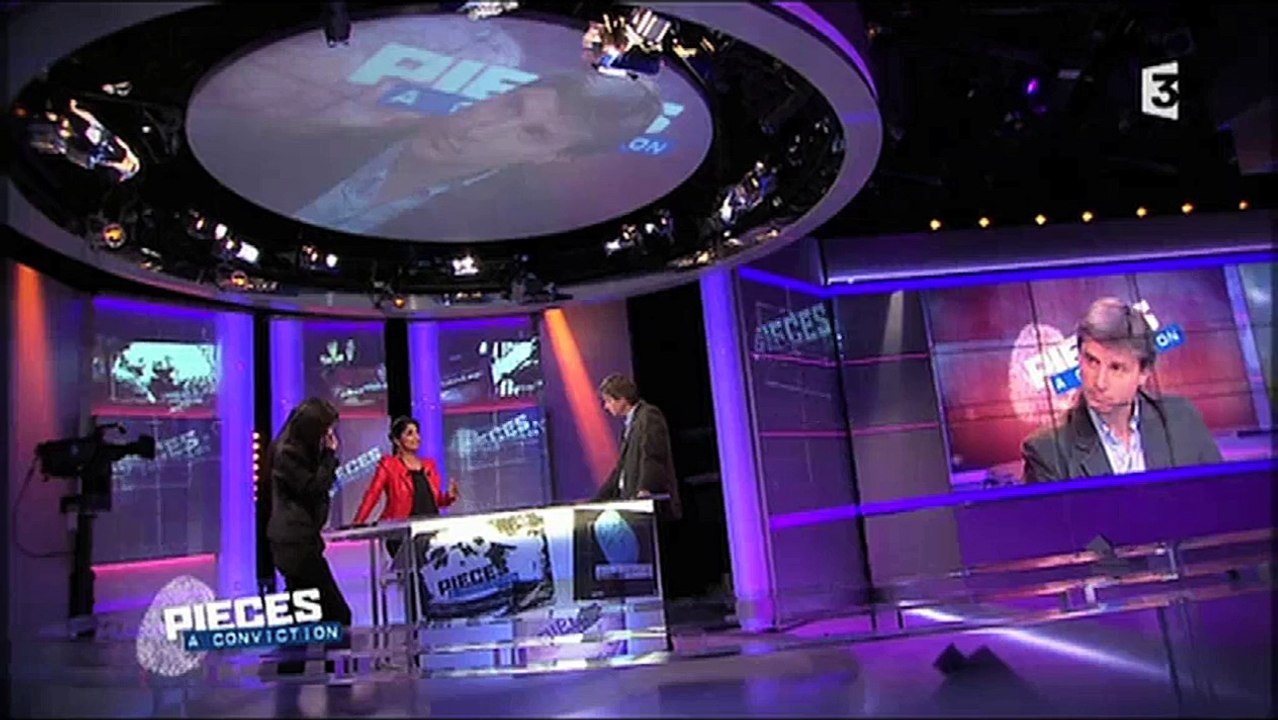 Doc sur le Crédit Mutuel : le réalisateur confirme la censure directe de Vincent Bolloré