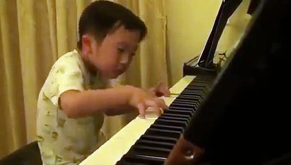 5 Yaşında Harika Piyano Çalan Çinli Çocuk -