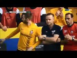 Gol Sevincini Abarttı, Oyundan Atıldı!
