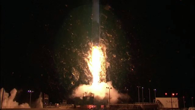 Launch of Atlas V Rocket with NROL-55 Spysat for US Government