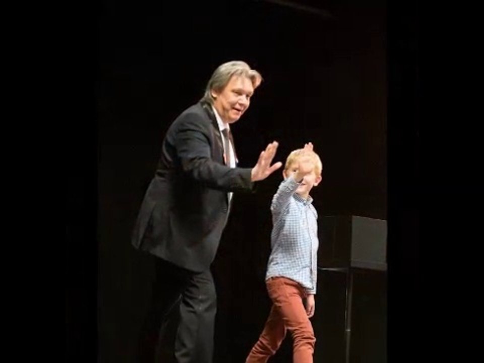 Les Spectacles de magie pour enfant du magicien Bob Alan. (Bruxelles, Belgique ,France, Luxembourg)