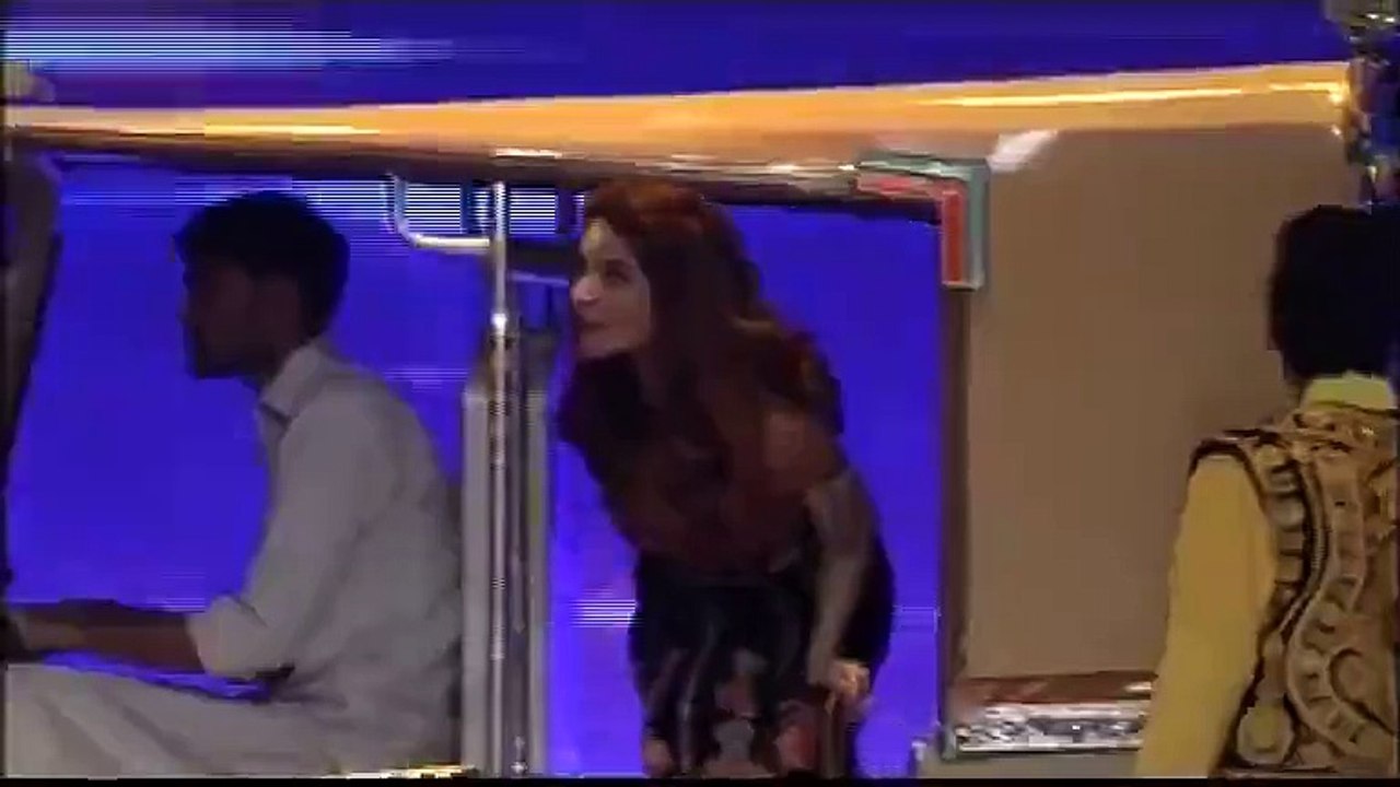 Ayesha Omer dance Performance Lux Style Awards 2015 on Tutti Fruti song - HD - Video Dailymotion