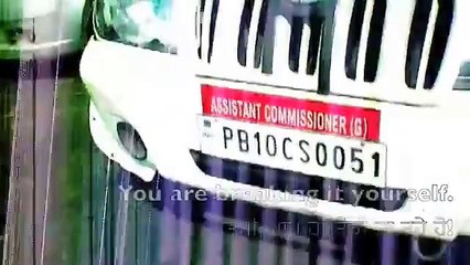 Punjab police without seat belt