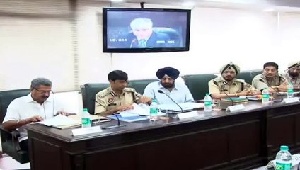 4 Sep 2013 DEPUTY CM MEETING WITH DGP PUNJAB POLICE 01