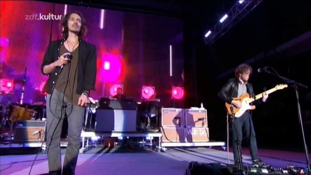 Incubus - Love Hurts [Hurricane 2011]