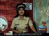 Ghar waalo ke Samne Aaya Ragini ki Saazisho ka Video jise Dekh RAgini hui Behosh - 8 october 2015 - Swaragini